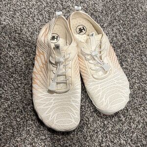 Hiking Women’s Footwear Lorax Pro - Healthy & Non-slip Barefoot Shoes NWT EU 41